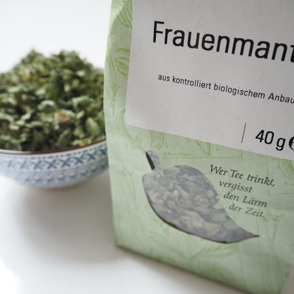 goodblog in der NEUEN Vorarlberger Tageszeitung: 9 natürliche Tricks gegen Regelschmerzen - getrockneter Schafgarben-Tee